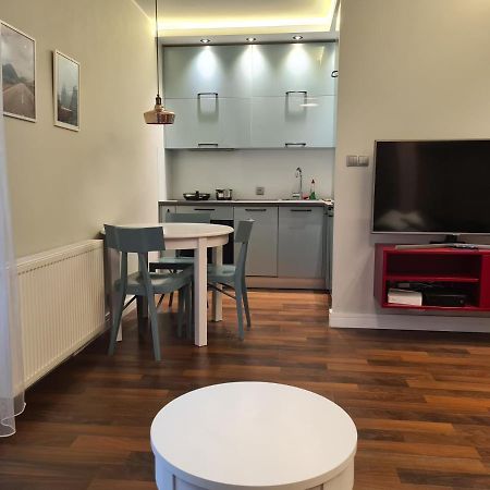 Apartament 3-Osobowy Z Miejscem Parkingowym W Swietnej Lokalizacji Gdańsk Exteriör bild